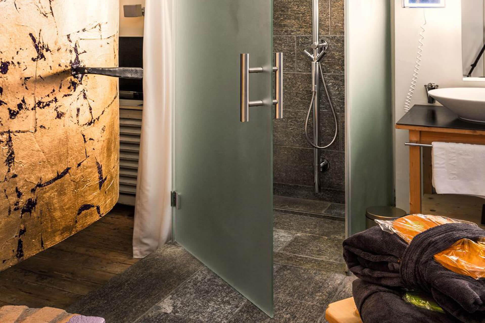 raffls_antonerhof_grandsuitemaisonette_west_0789