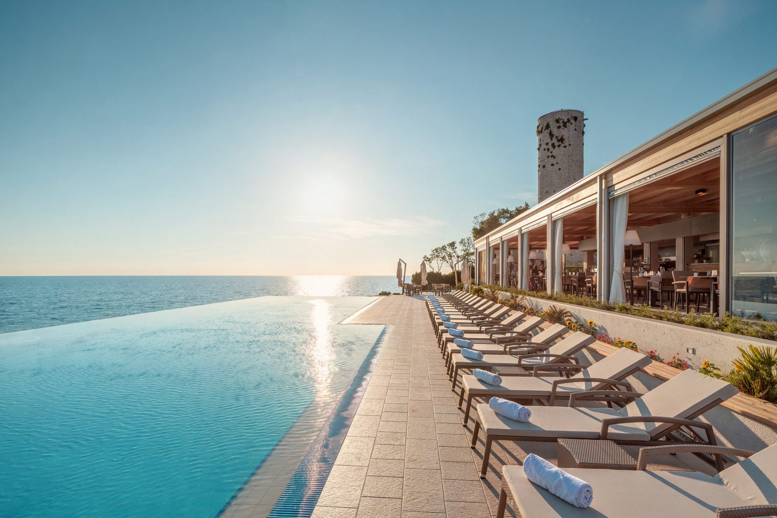 1611768194_Miramare_Pool_2